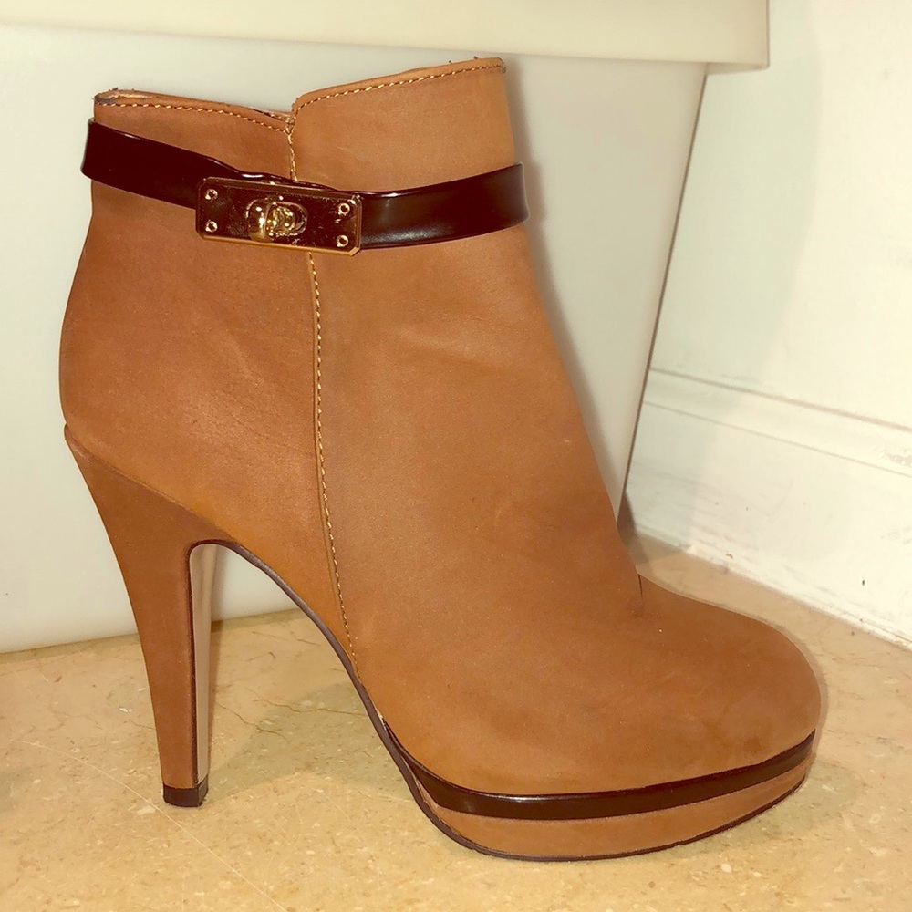 Gently Worn Shoedazzle Cognac Boots Booties Heels